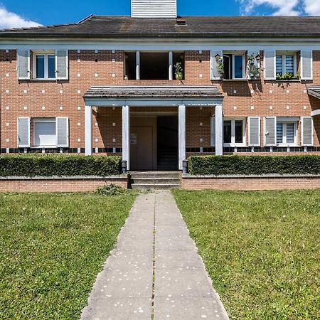 Disney Confort Golf Apartment Bailly-Romainvilliers Exterior photo